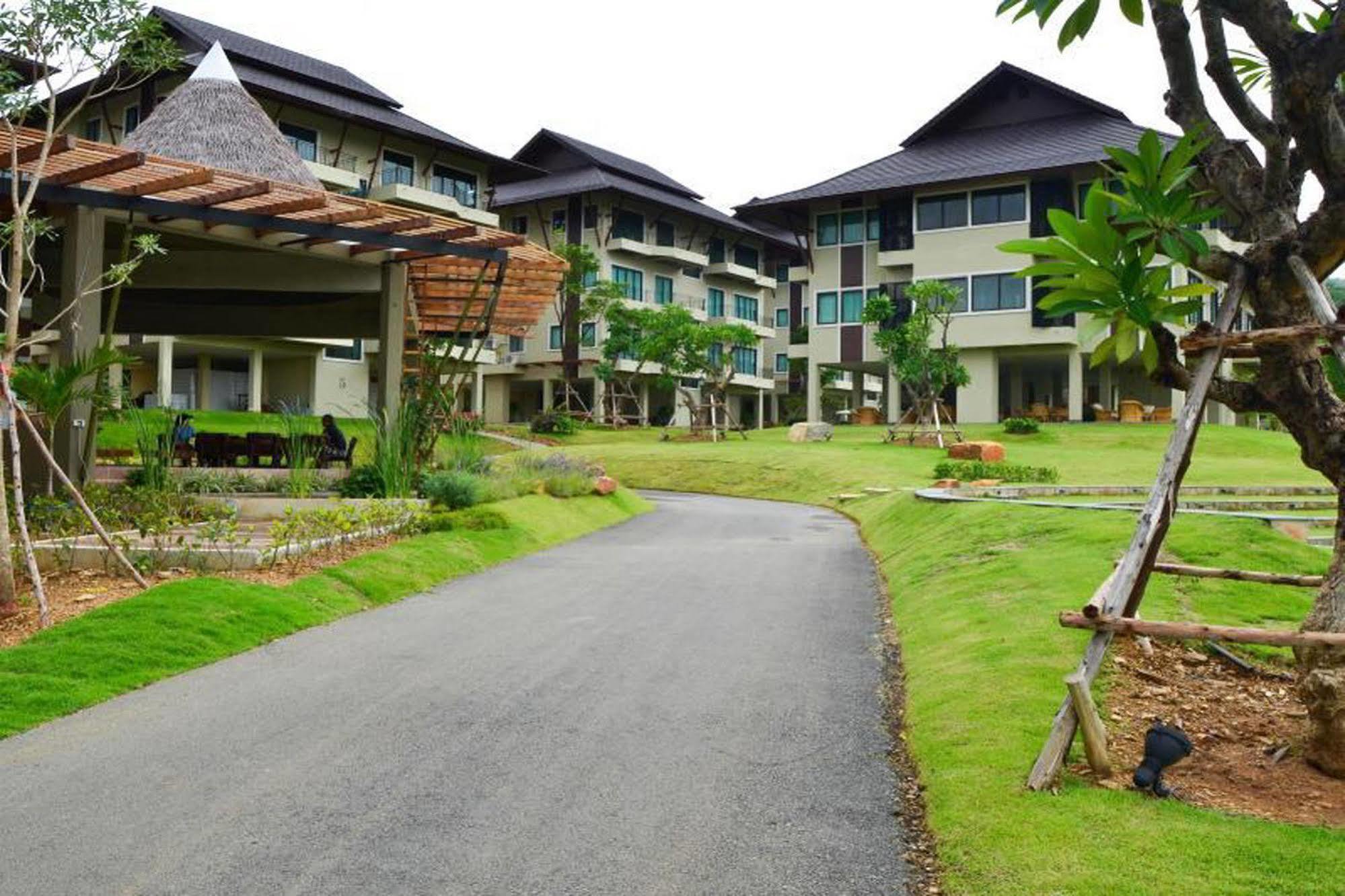 Patravana Resort Phayayen Exterior foto